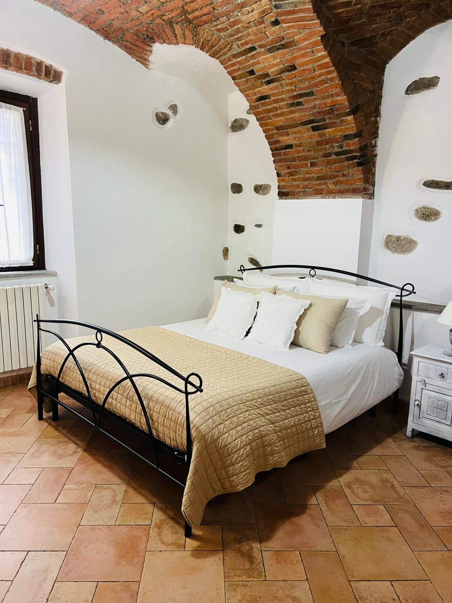 Monolocale Viverone Lake Rooms Ngoại thất bức ảnh